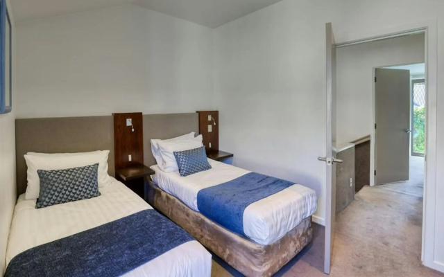 Garden Court Suites And Apartments