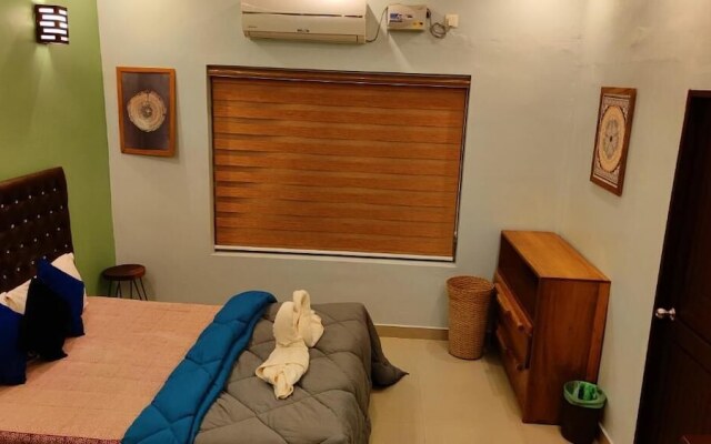 Pura Vida Varkala