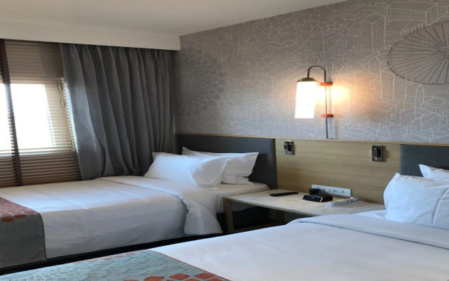 Holiday Inn Express Greater Noida Knowledge Park