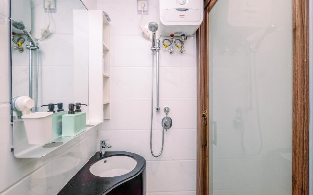 Modern Look And Comfy Studio At Sky House Bsd Apartment