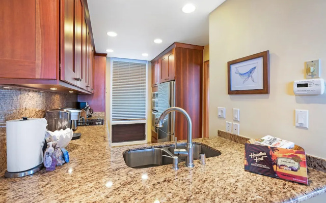 Kapalua Bay Villas 37G2 by RedAwning