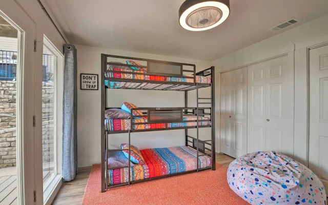 Lake Dayz Granbury Retreat w/ Private Dock!