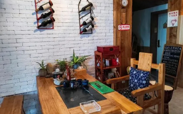 Zhangjiajie Wutong Hostel