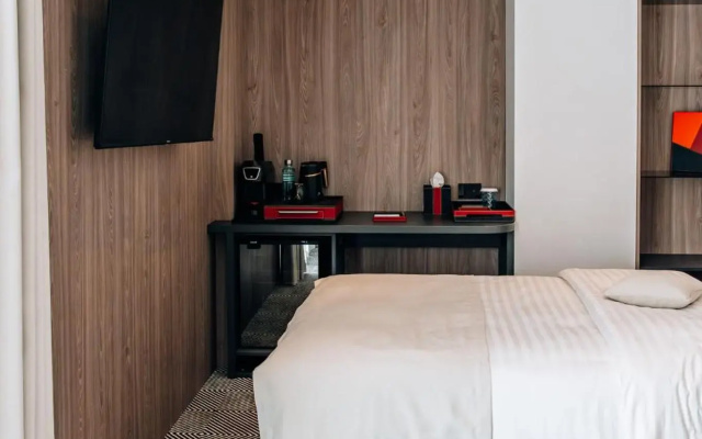 Sky Airport Hotel