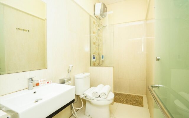 OYO 272 M Suite Homestay