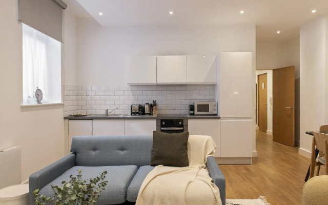 Cove Minshull Street