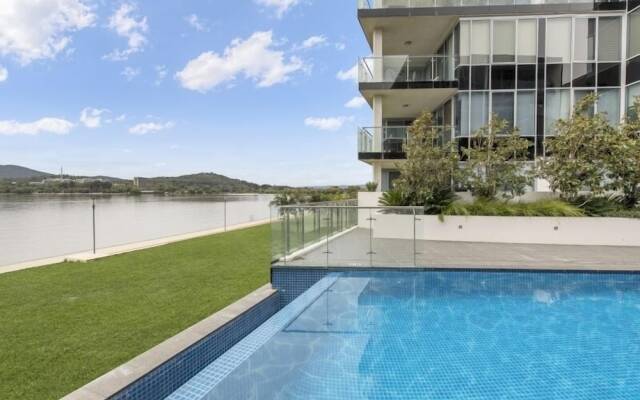 Accommodate Canberra - Lakefront