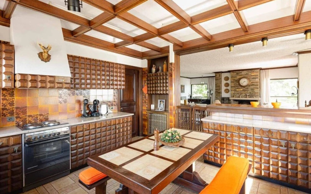 Malt Beachfront Villa Mola Kalyva