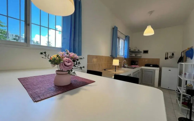 Secure 2-pers Apartment Close to the Beach