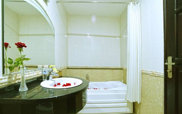 Boss Palace Hotel