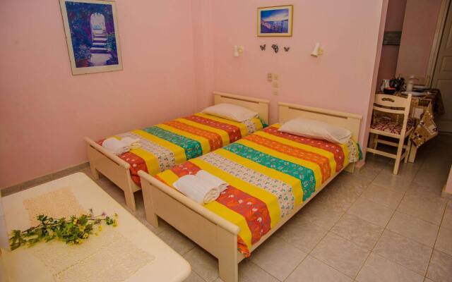 Aloni Studios & Apartments