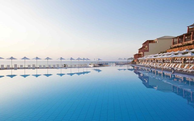 Louis Apostolata Resort and Spa