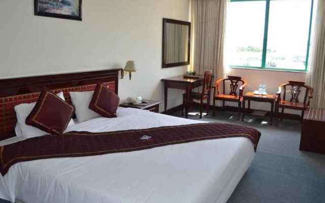 Bien Dong Hotel Halong