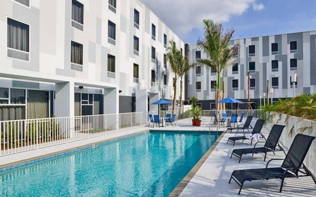 Hampton Inn & Suites Sarasota/Bradenton-Airport, FL