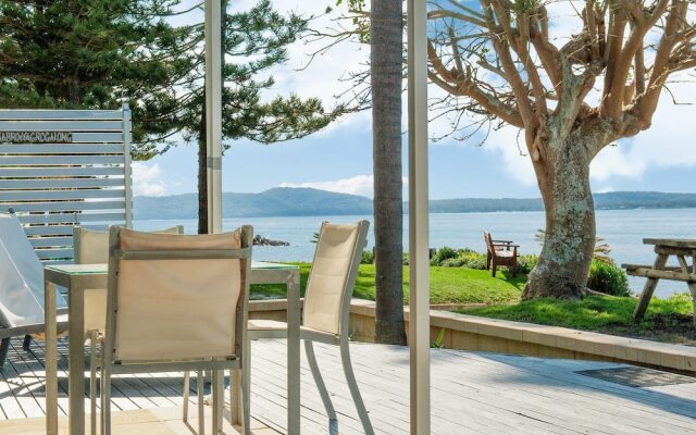 Sandy Point Road, 6, Mermaids Rest