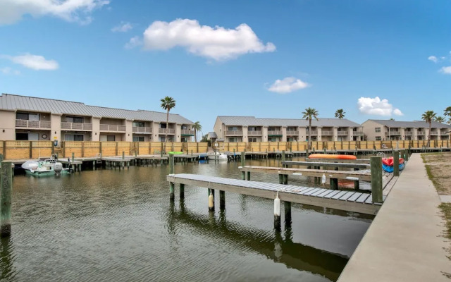 Fisherman Friend! - Coastal Condo - Views Await!