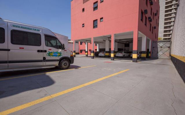 Requint Hotel