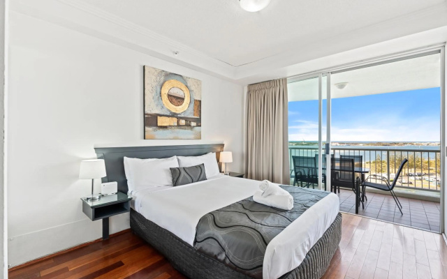 Crystal Bay on the Broadwater