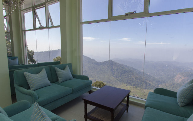 Fragrant Nature Munnar - A Classified Five Star H