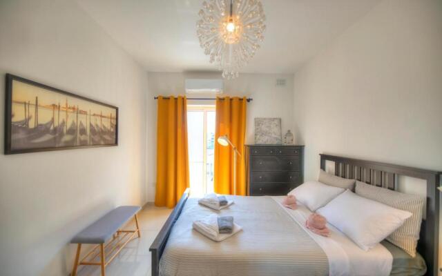 Charming 2 bedroom apartment close to Junior College ETUS1-1
