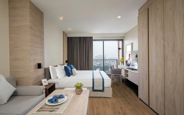 Somerset Harbourview Sri Racha