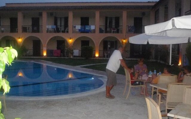 Annaliza Aparthotel
