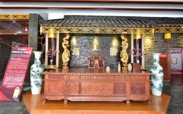 Cixi junwangfu Inn