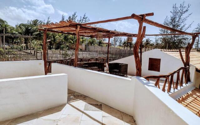 Villa Pinolo by Kabana