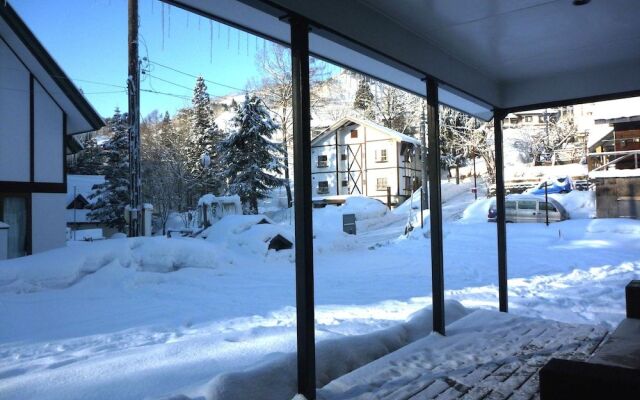 Zen Chalets Hakuba