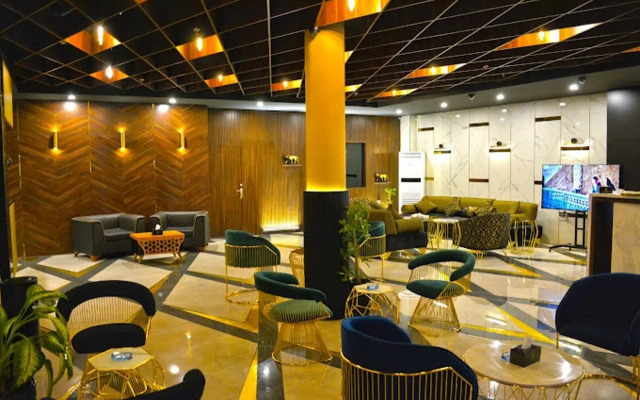 Dragon Hotel