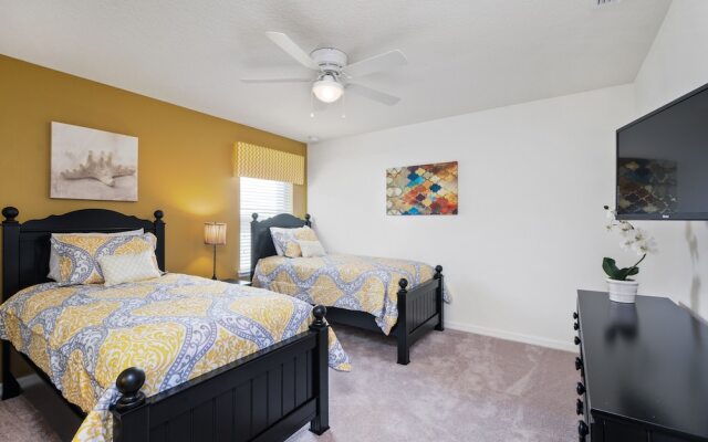 1287YC - West Haven Gated Community