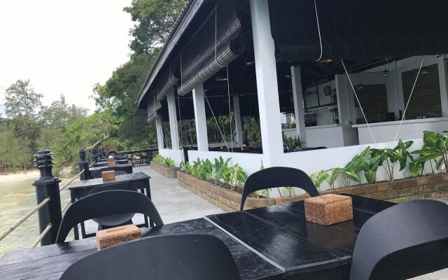 Koh Rong Hill Beach Resort