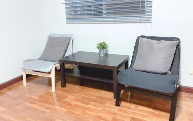 24 Hostel Donmuang