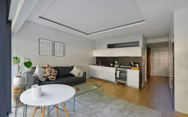 Modern Sea Point Apartment Rooftop Pool