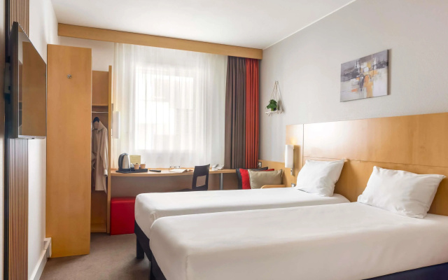 ibis Lugano Paradiso – Guest Rooms – Paradiso