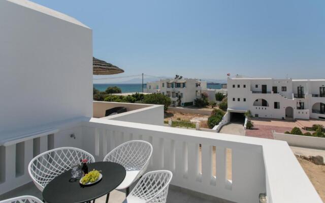 Iades Studios & Apartments