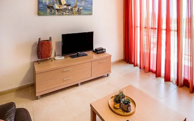 Comfortable Apartment Near the Sea