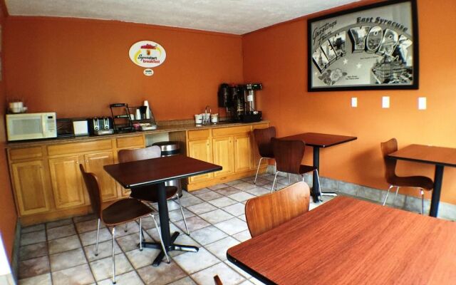 Super 8 Syracuse East