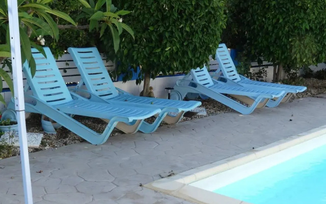 2bed Villa - Private Pool - Steps From the Beach!