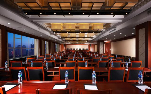 Holiday Inn Express Luoyang City Center by IHG