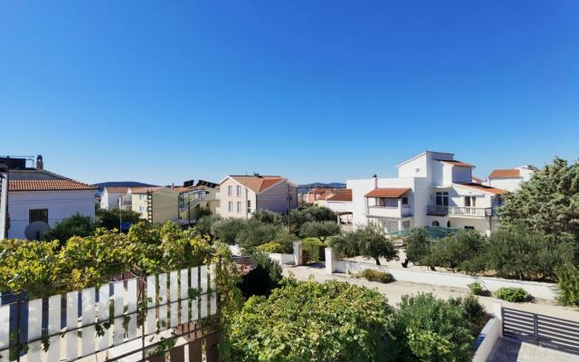 Lasan - 150 m from sea - A2(4)