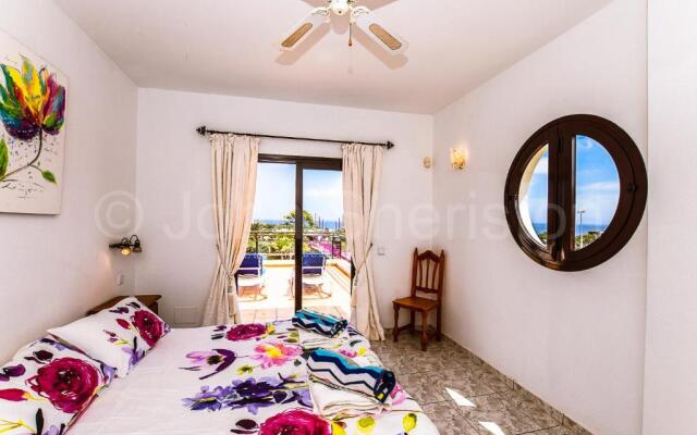 Villa Montana - LH113 By Villas Now Ltd