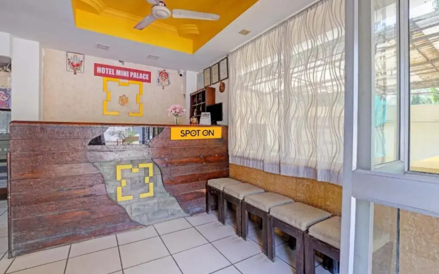 Hotel Mini Palace