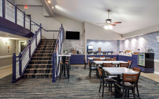 AmericInn by Wyndham Peoria