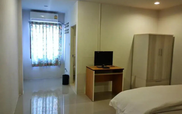 OYO 507 Freesia Guesthouse Suvarnabhumi