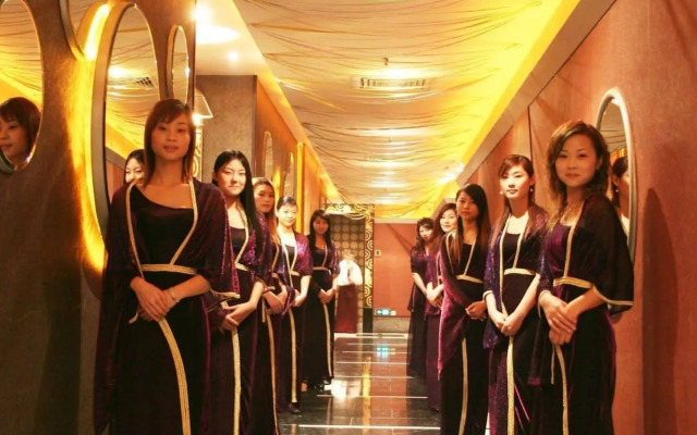Wenyi International Hotel