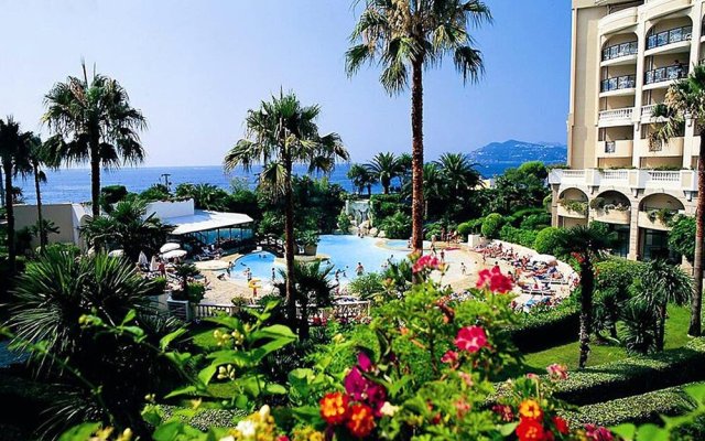 Apartment With 2 Bedrooms In Cannes, With Wonderful Sea View, Pool Access, Furnished Terrace 50 M From The Beach