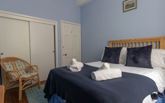 Watersmeet Apartment