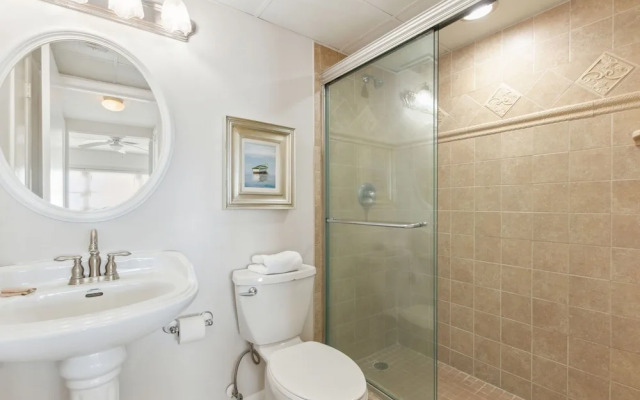 Condo with Atlantic View from Private Patio, Short Walk to the Beach by RedAwning