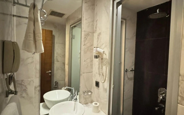 Hotel Birbey
